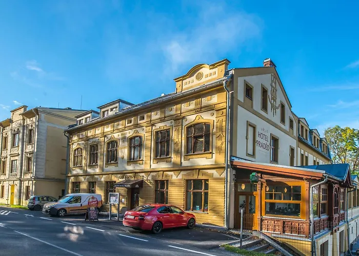Praded Thamm Auberge de jeunesse Zlaté Hory